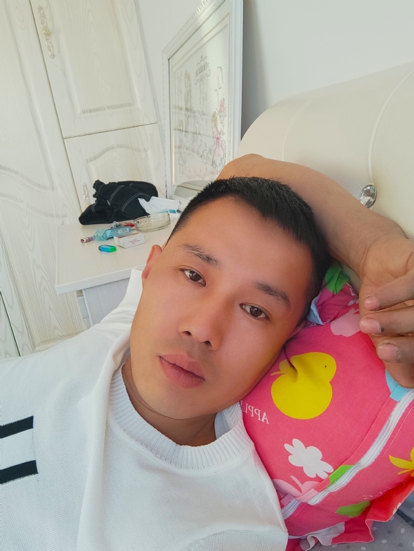 一个人的第一张照片--新疆王婆说媒