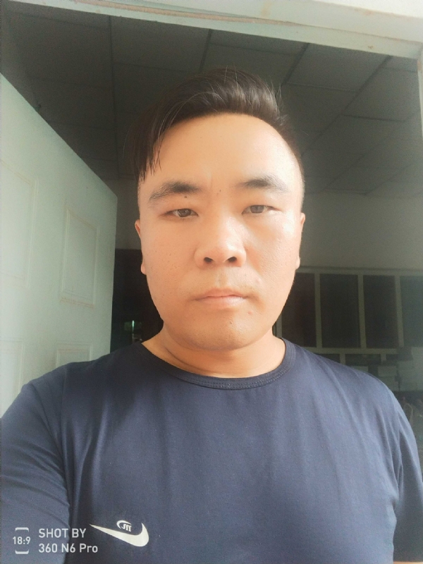 云的第一张照片--新疆王婆说媒