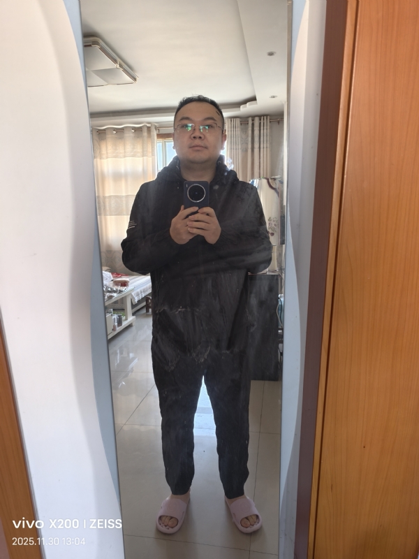 北狼的第一张照片--新疆王婆说媒